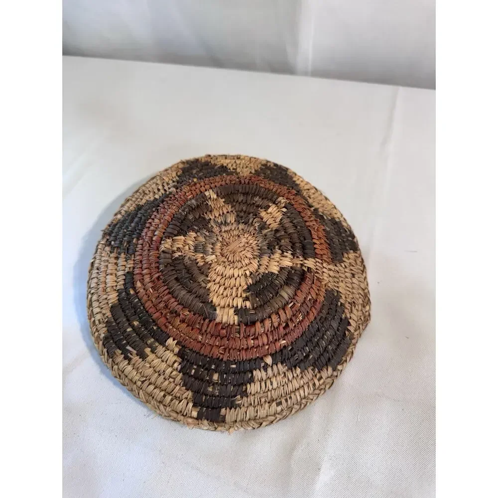 Vintage Navajo American Hand Woven Traditional Coil Wedding Basket 8.5